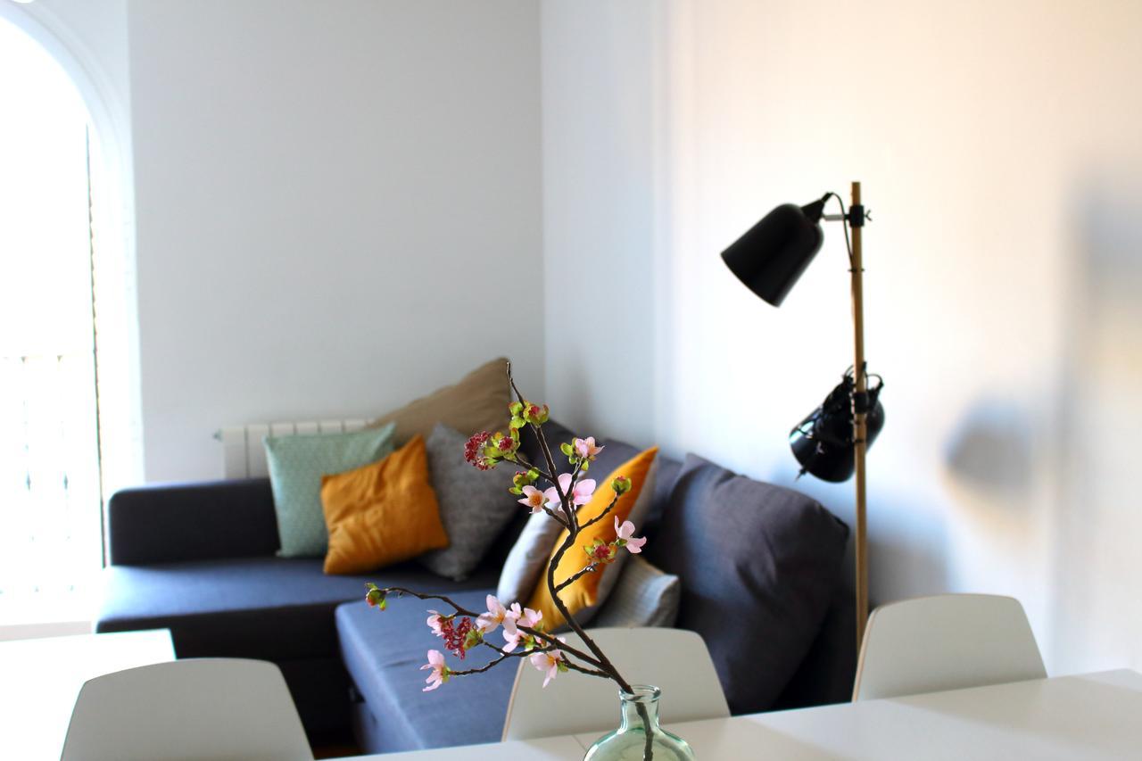Aloha Apartamentos Pamplona Luaran gambar